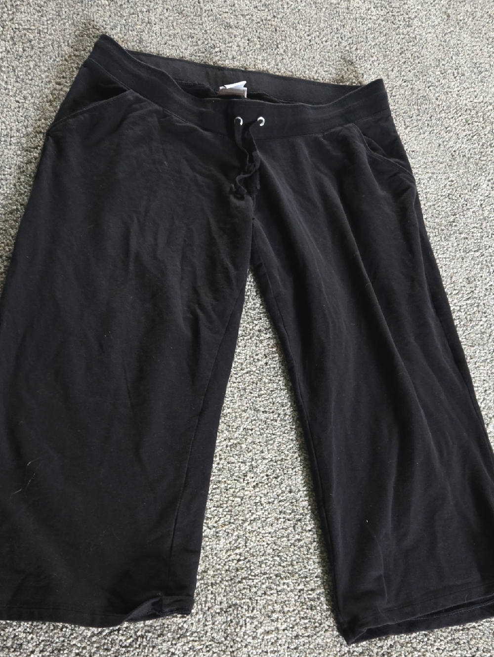 Motherhood Black Maternity Lounge Capris with Drawstring